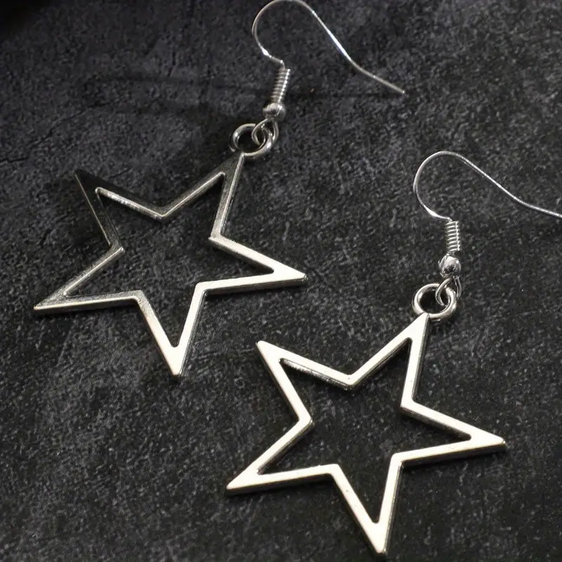 Aretes Pentagrama Hueco – Estilo Y2K con Energía Cósmica