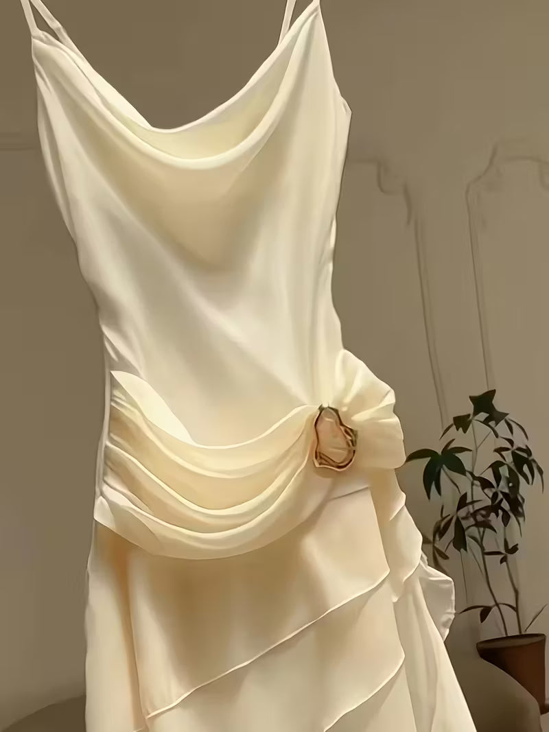 Vestido de Noche Formal Elegante para Mujer – Vestido Largo con Tirantes en Espiral y Cola Suelta