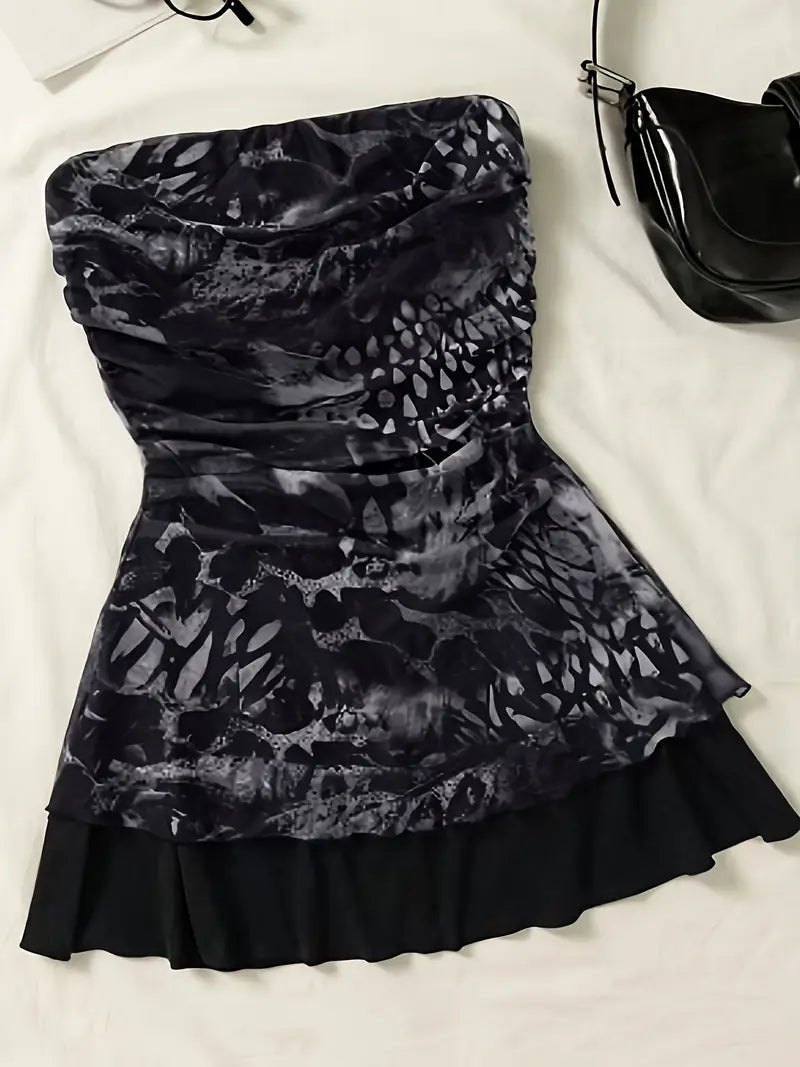 Top Corto sin Tirantes con Estampado de Leopardo Acuarela — Estilo Y2K con Volantes en Capas y Toque Moderno - BAKONE