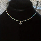 Collar de Cuentas Artesanal con Diseño de Espiral Azul Vibrante