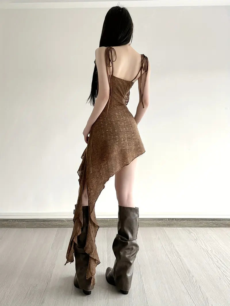 Vestido Bohemio Asimétrico con Cuello Cuadrado y Volantes