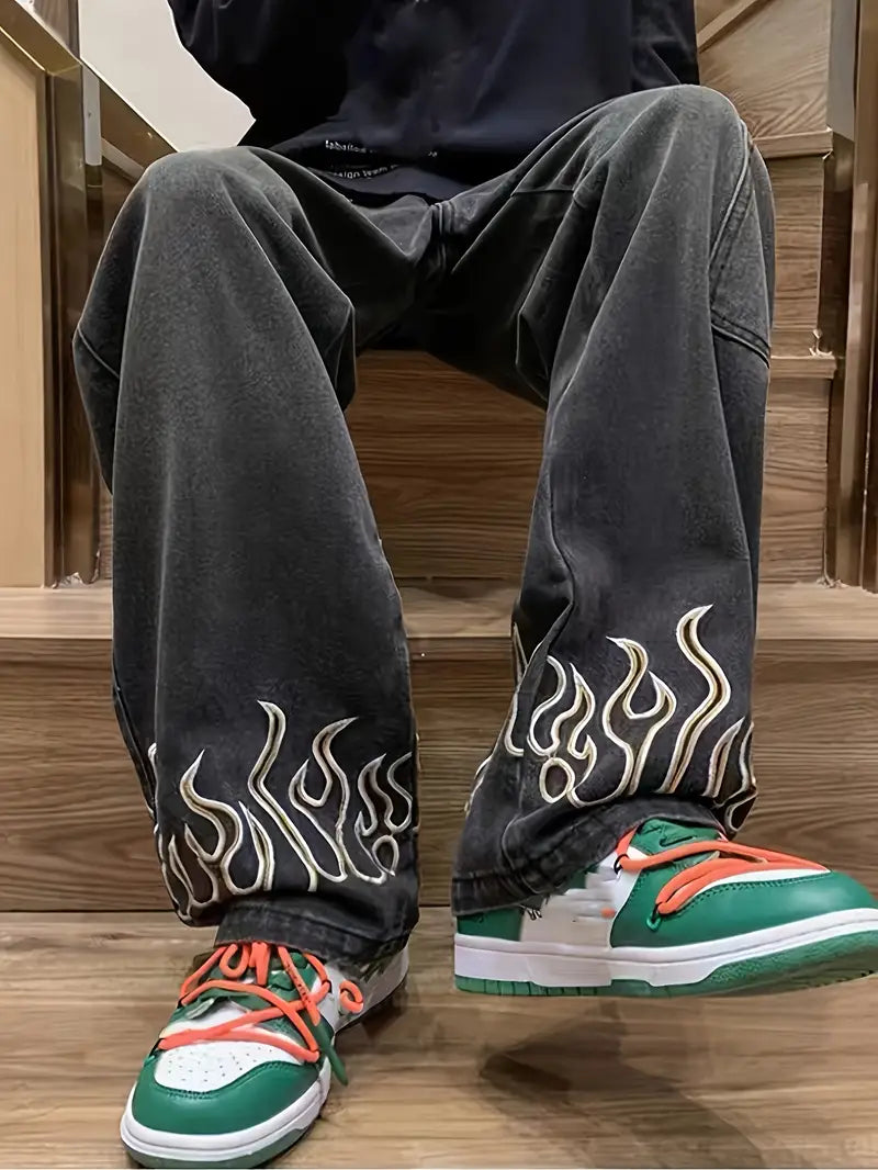 Jeans Urban Retro – Estilo Rústico Americano con Bordado de Fuego