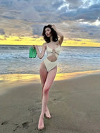 Bañador Sexy con Tirantes Cruzados – Realce y Elegancia en una Pieza