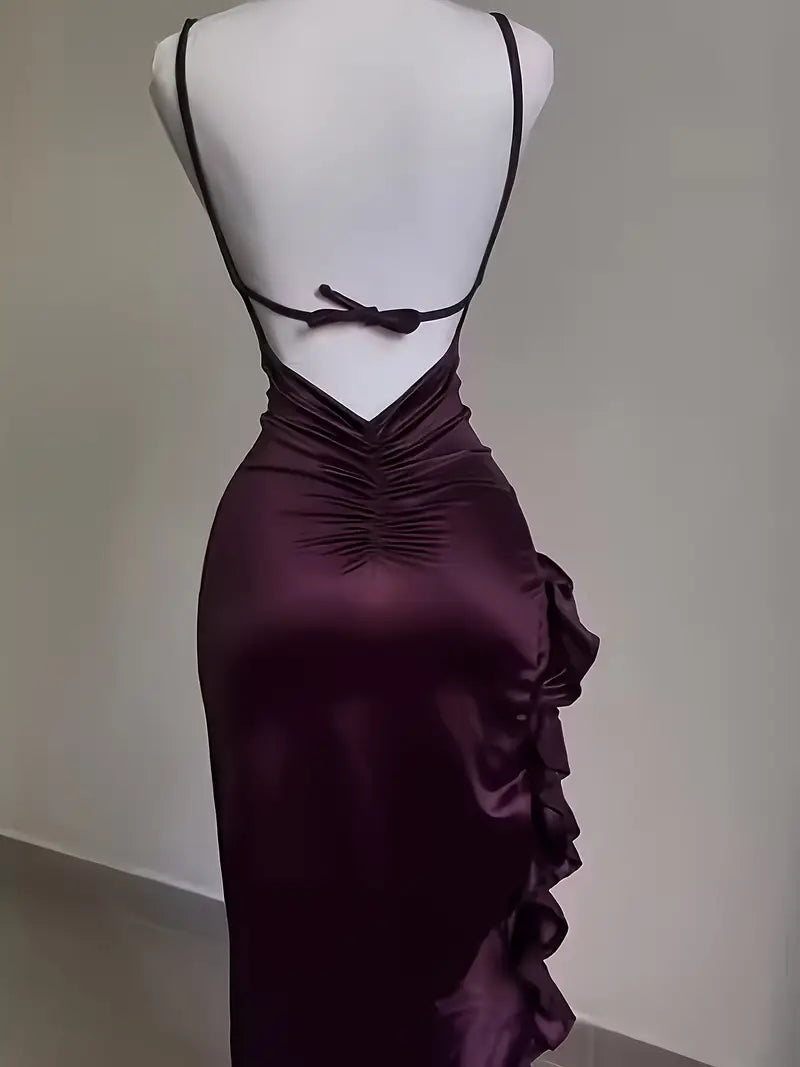 Vestido Largo de Noche con Escote Sin Tirantes y Cola Elegante