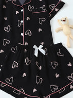 Conjunto Casual de Pijama con Estampado de Corazones Negros – Top sin Mangas y Pantalones Cortos para Mujer