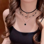 Collar Doble con Colgante de Corazón Negro – Joyería Gótica y Elegante para Mujer