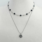 Set de Collar y Aretes de Rosas Negras con Zirconias – Joyería Elegante y Sofisticada para Mujer