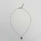 Set de Collar y Aretes de Rosas Negras con Zirconias – Joyería Elegante y Sofisticada para Mujer