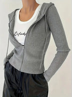 Chaqueta Elegante con Capucha para Mujer — Abrigo Largo con Cremallera Completa en Gris Sólido