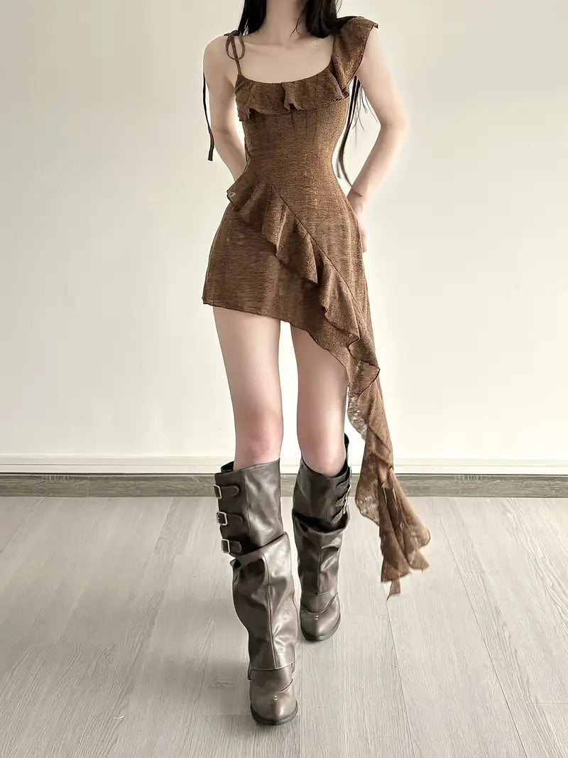 Vestido Bohemio Asimétrico con Cuello Cuadrado y Volantes