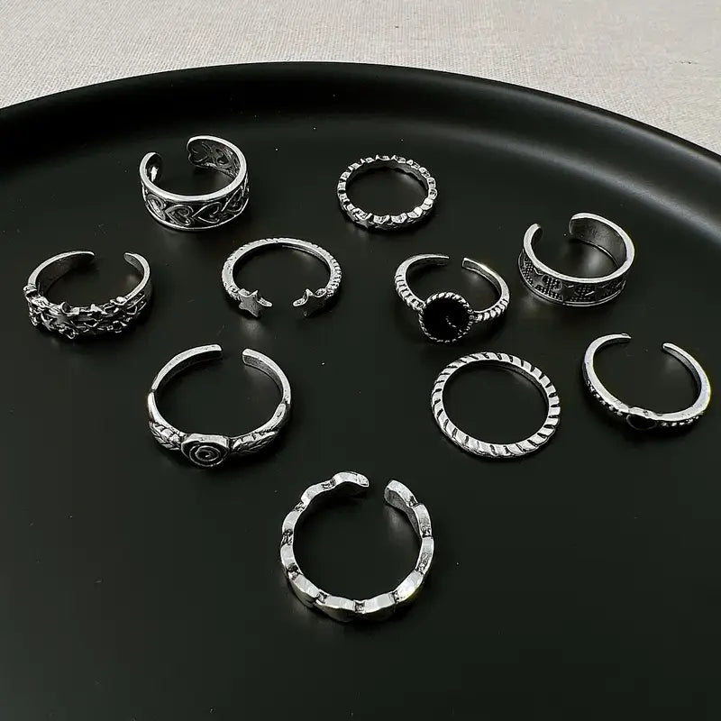 Juego de 10 Anillos Vintage con Corazón y Pentagrama – Estilo Geométrico Desgastado 2025