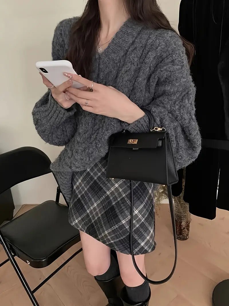 Falda A - Line a Cuadros para Mujer – Estilo Chic y Atemporal - BAKONE