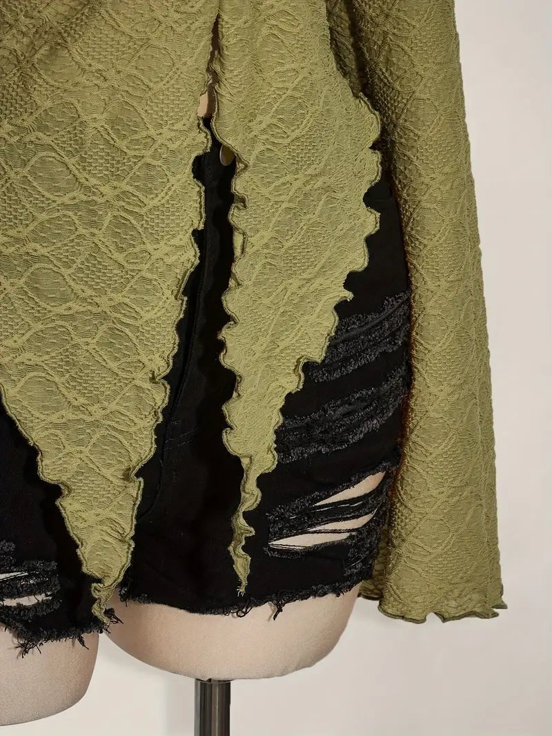 Top Asimétrico con Ribete de Lechuga — Estilo Y2K Moderno y Femenino - BAKONE