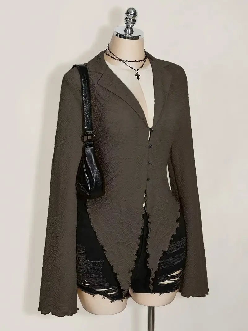 Top Asimétrico con Ribete de Lechuga — Estilo Y2K Moderno y Femenino - BAKONE