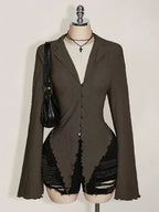 Top Asimétrico con Ribete de Lechuga — Estilo Y2K Moderno y Femenino - BAKONE