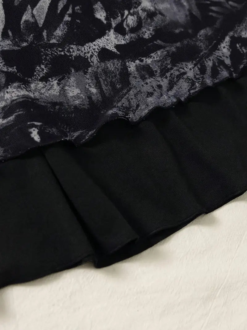 Top Corto sin Tirantes con Estampado de Leopardo Acuarela — Estilo Y2K con Volantes en Capas y Toque Moderno - BAKONE