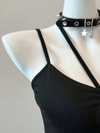 Top de Mujer Negro Asimétrico con Botones Metálicos y Tirantes Spaghetti - BAKONE